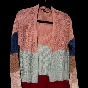 Dani-Rae & Company Boutique - 🟪🟦 Color block Sweater cardigan. 🟨🟧 

Thick